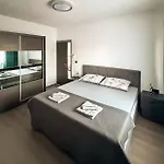 4 Bedroom Gorgeous In *