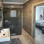 Дом отдыха 4 Bedroom Gorgeous In Raslina